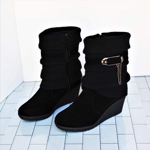 Ajvani Womens mid Heel sweater design with chain